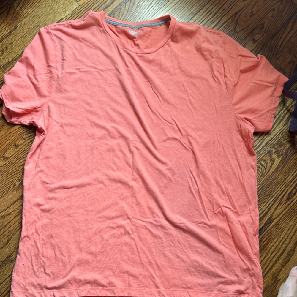 Old Navy Men's Bright Coral Short Sleeve Tee